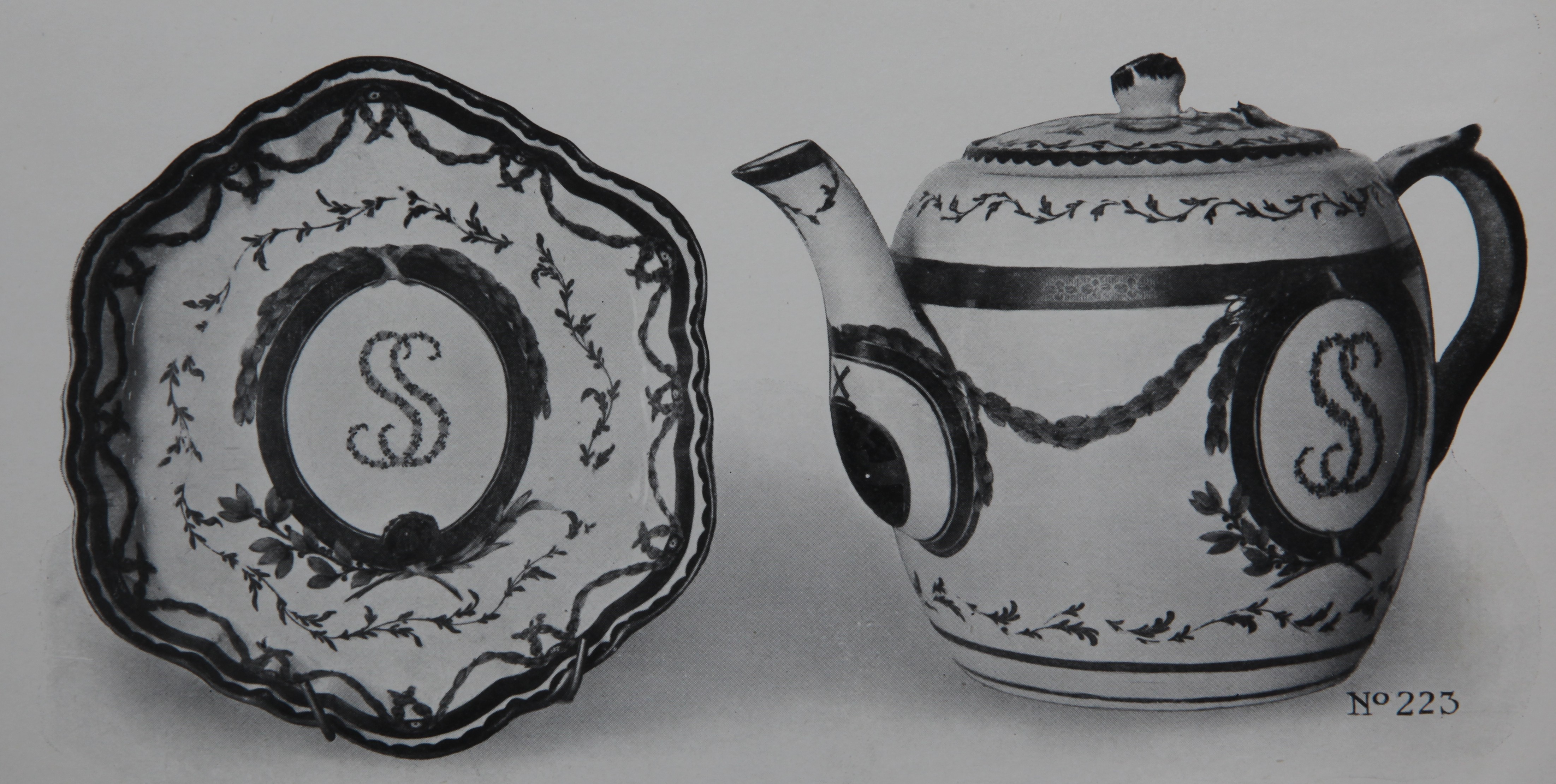Teapot and stand from the Smith service, No. 223 in the Trapnell Collection