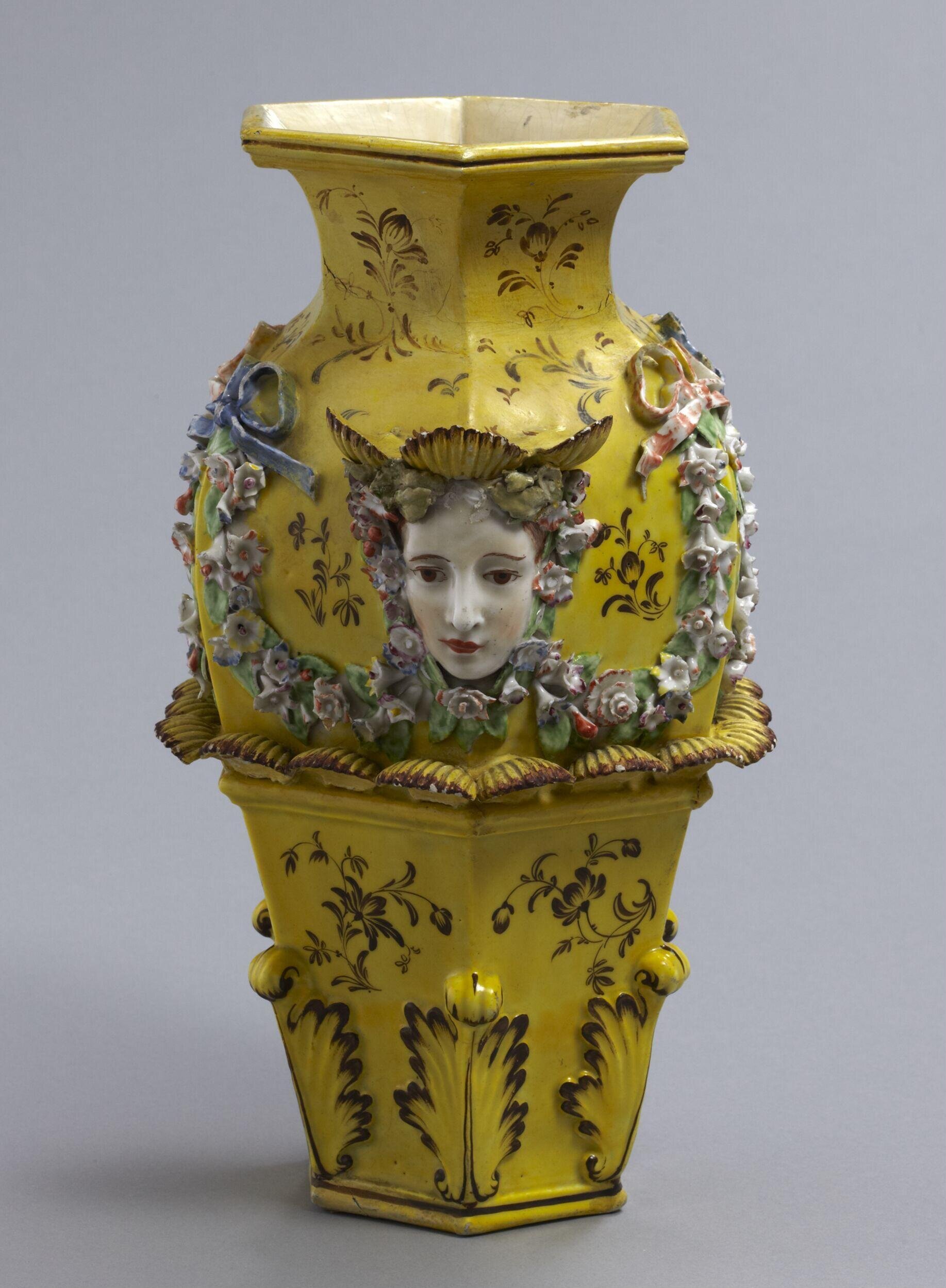 Bristol vase 1770 V&A 2